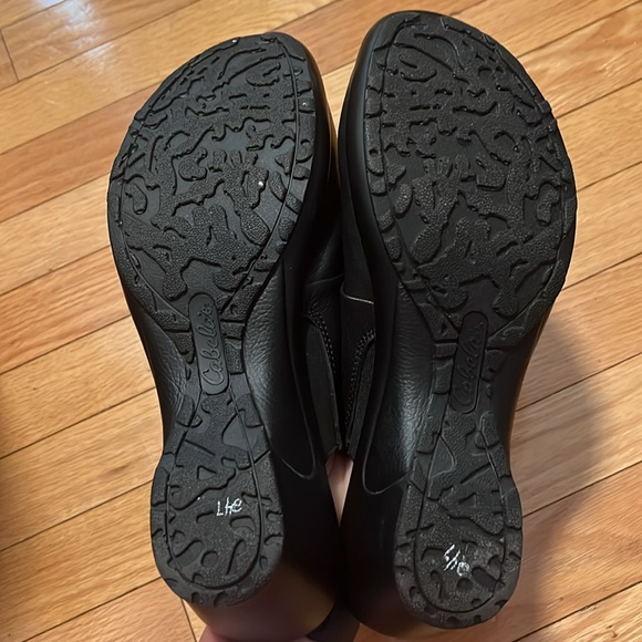 Cabela’s Good condition womens slip on clog style shoes, black size 11 M - Picture 3 of 3